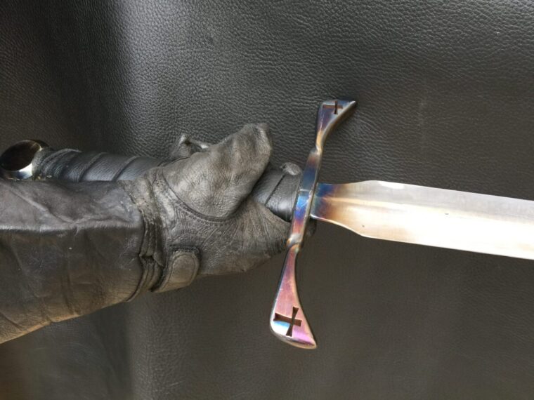 +5 Avenger Broadsword - Image 12