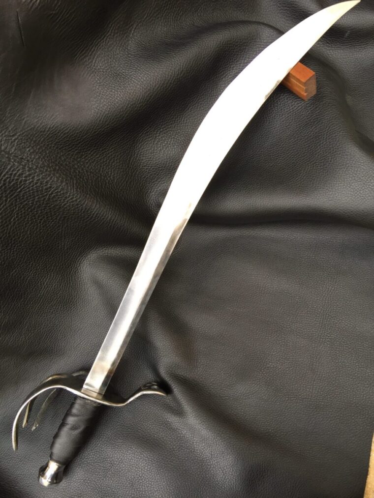 Heavy Pirate Cutlass - Image 2