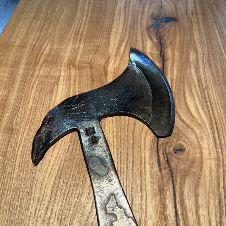 Raven Throwing Axe - Image 3